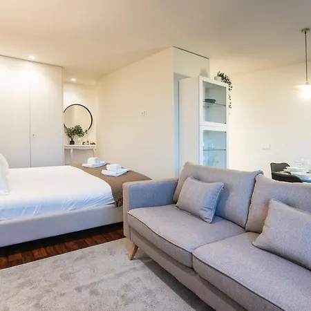 Bombarda 2L - Peaceful Studio In Art District By Lovelystay Apartment