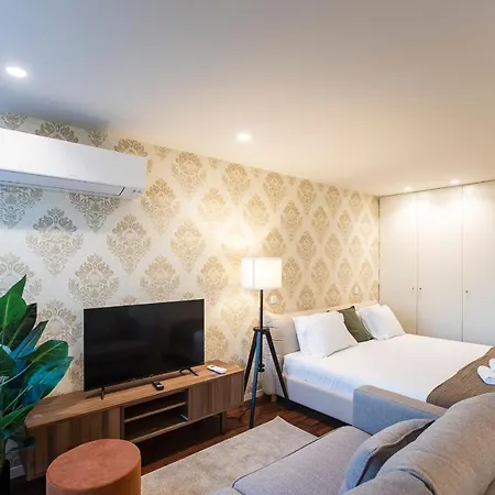 Bombarda 2L - Peaceful Studio In Art District By Lovelystay Apartment