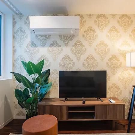 Apartment Bombarda 2L - Peaceful Studio In Art District By Lovelystay Porto